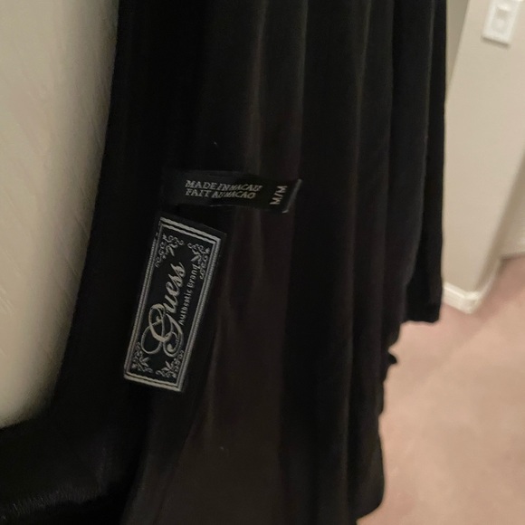 ❓Guess 3/4 length sleeve top NWOT - Picture 5 of 5